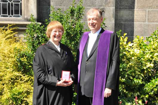 (L-R) Kathleen M Patrick, University medallist and Professor Ron Piper