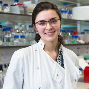 Ona Miller, PhD student in Biology, investigator for the thioester bonds research project