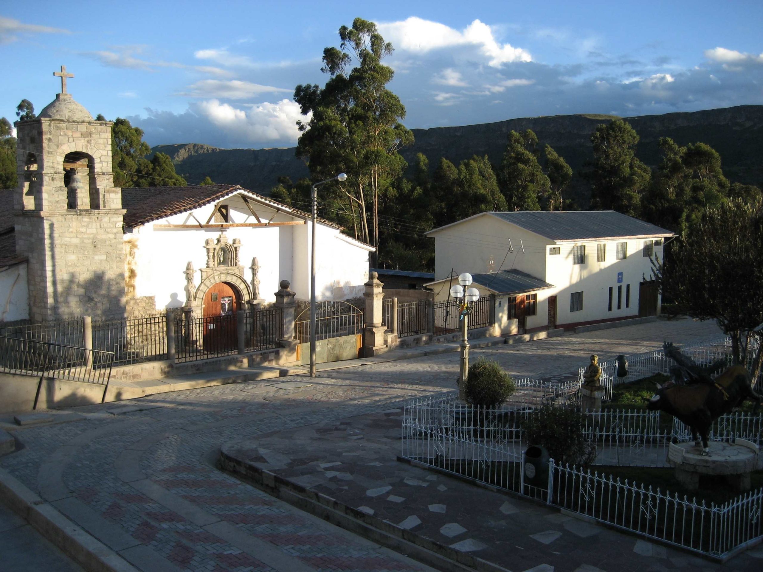 Pampachiri church plaza