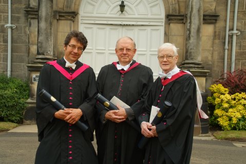 George Monbiot, Major General George Cowan and Sir Kenneth Murray awarded honorary degrees. (Credit: Ede & Ravenscroft)